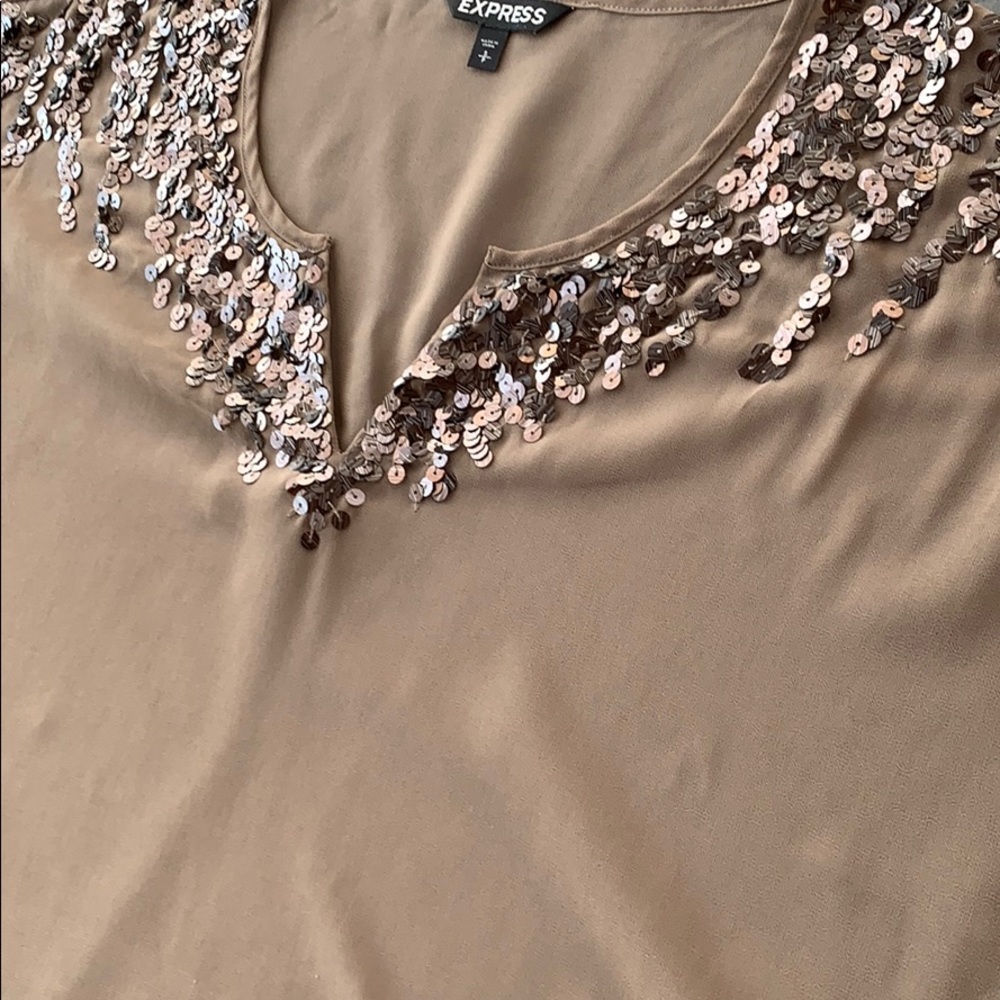 Express Top - Picture 4 of 6